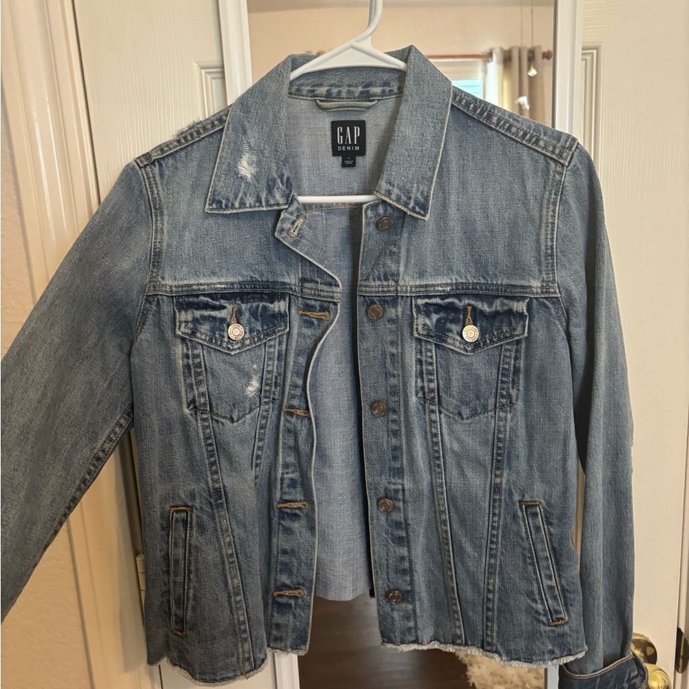 GAP Women's Light Blue Jean Jacket